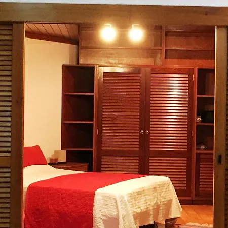 With 4 Bedrooms In Portugal With Wonderful Sea View *