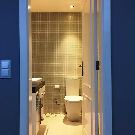 With 4 Bedrooms In Portugal With Wonderful Sea View Villa *
