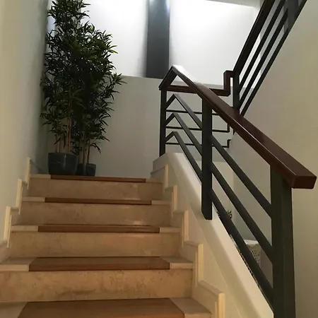 With 4 Bedrooms In Portugal With Wonderful Sea View *